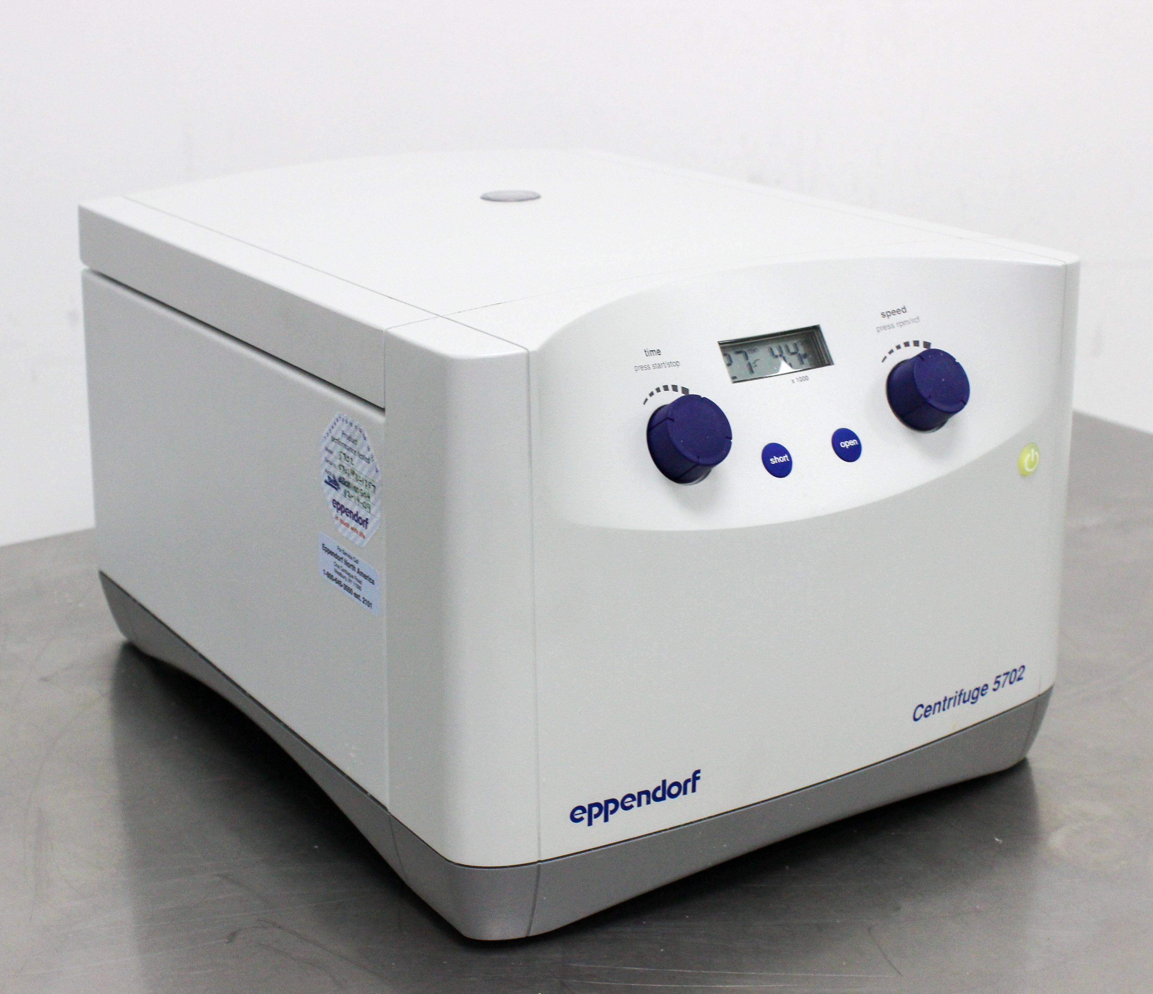 Eppendorf Centrifuge 5702 Low-Speed Benchtop Centrifuge 4400 RPM Capacity