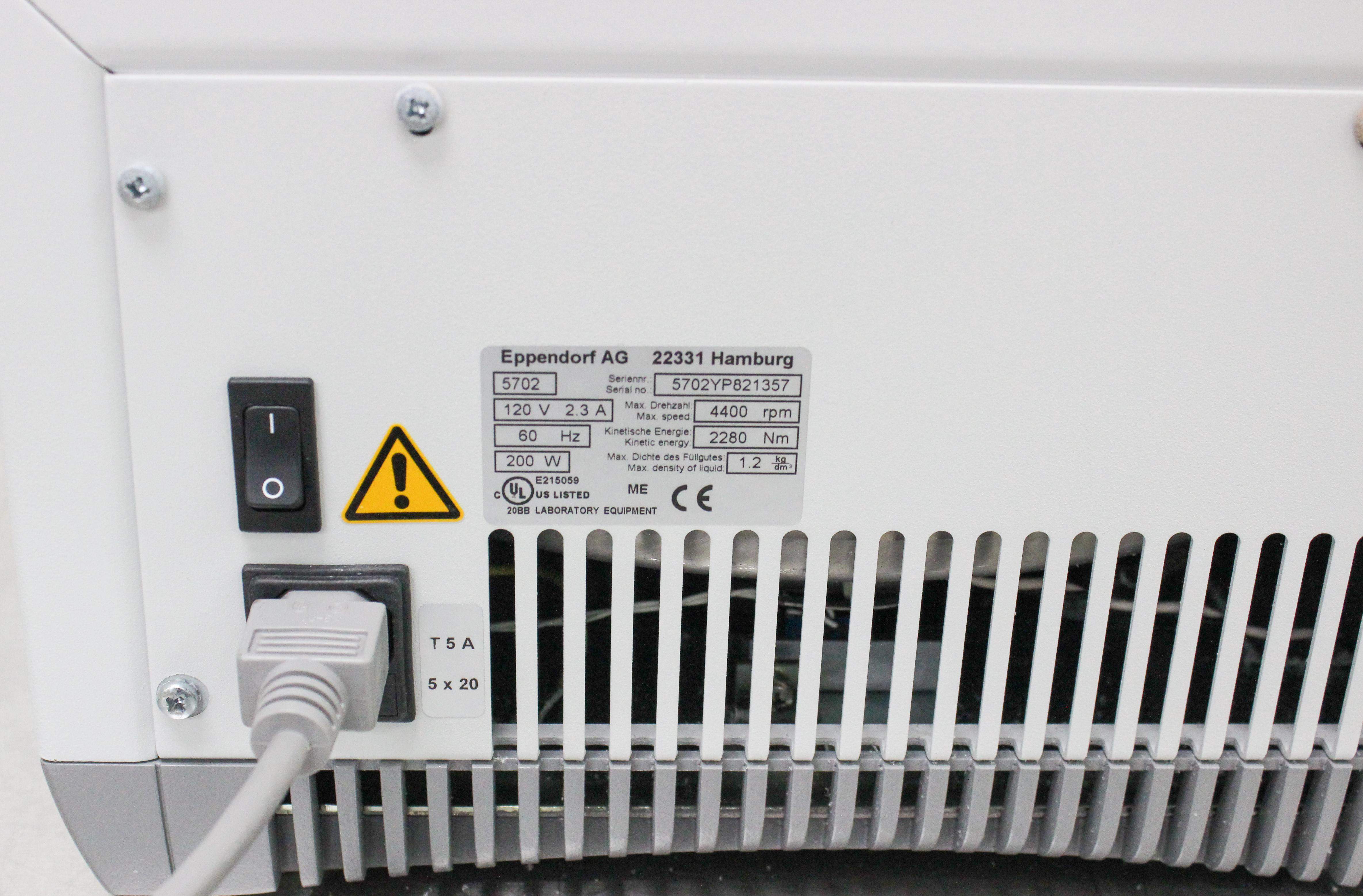 Eppendorf Centrifuge 5702 Low-Speed Benchtop Centrifuge 4400 RPM Capacity