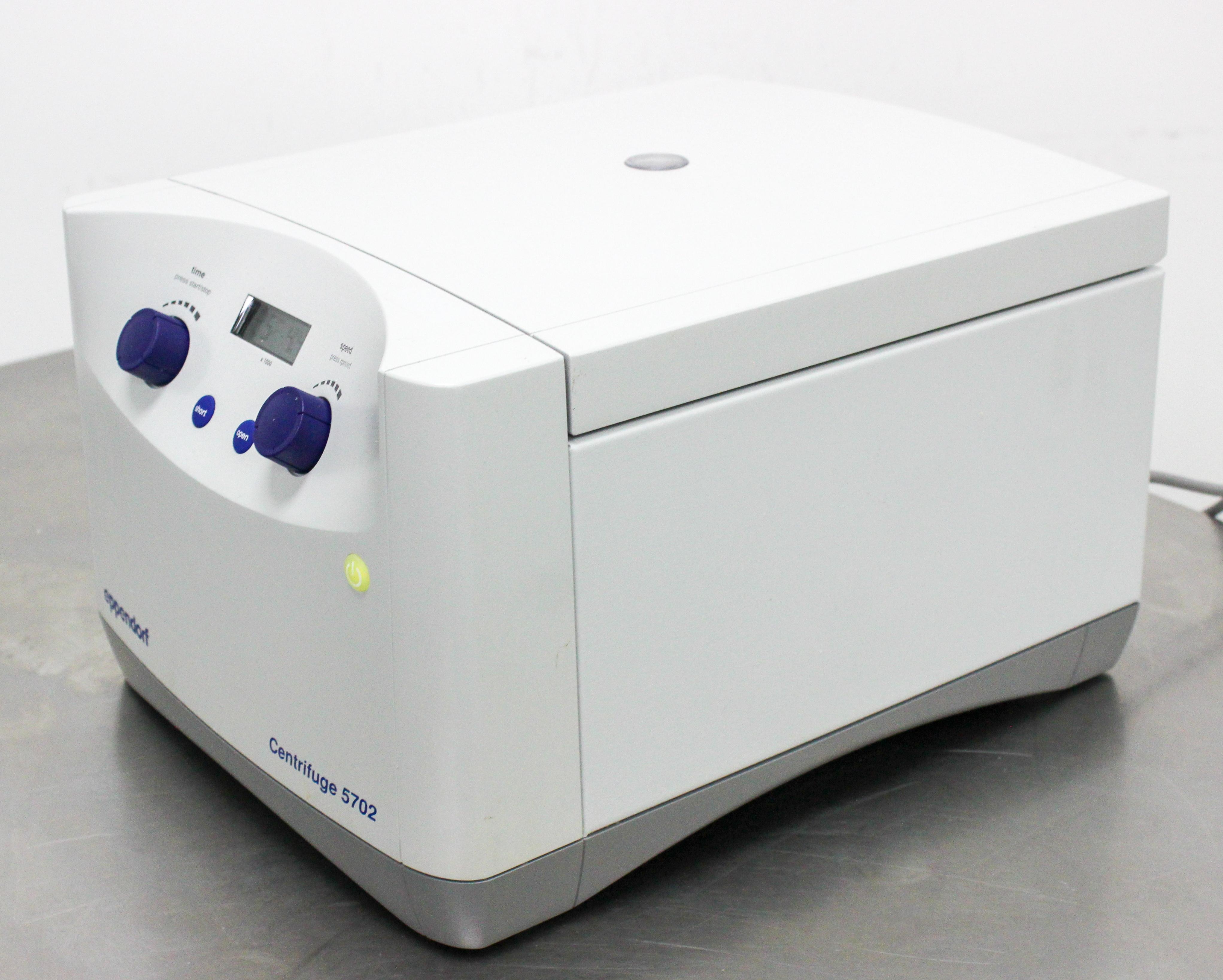 Eppendorf Centrifuge 5702 Low-Speed Benchtop Centrifuge 4400 RPM Capacity