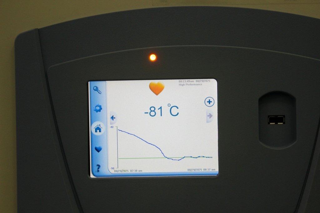 Thermo TSX600A Laboratory Freezer Ultra Low Temp -80°C Fair Condition