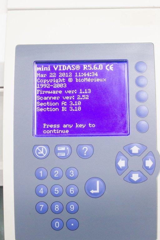 Biomerieux Mini Vidas Immunoassay Analyzer 36 Tests/Hour, Powers On, 100 Params