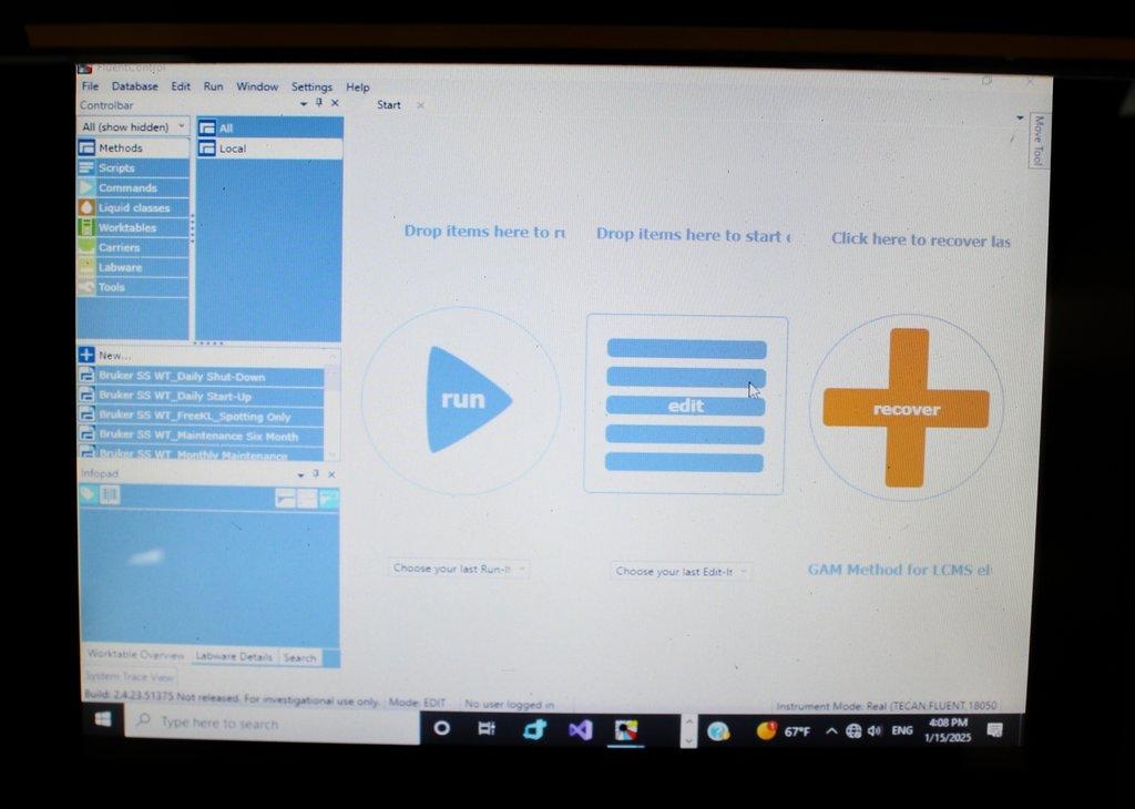 TECAN Instrument Fluent 480 Liquid Handling System with Computer & Software