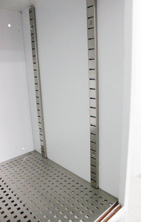 LEEC SS Drying Cabinet with Sliding Doors, Natural Convection, 113L Capacity