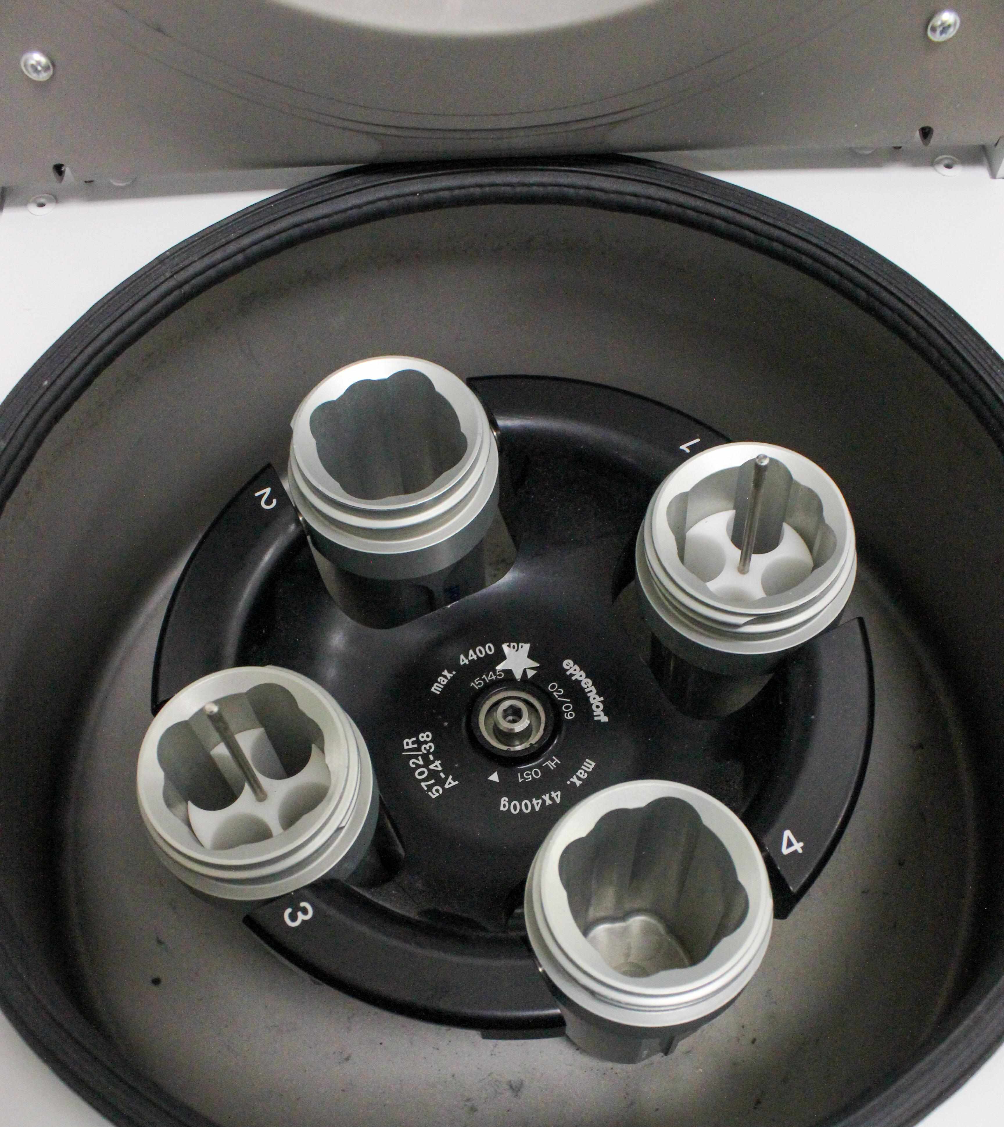 Eppendorf Centrifuge 5702 Benchtop Centrifuge 4x 100mL Quiet Operation RPM 4400