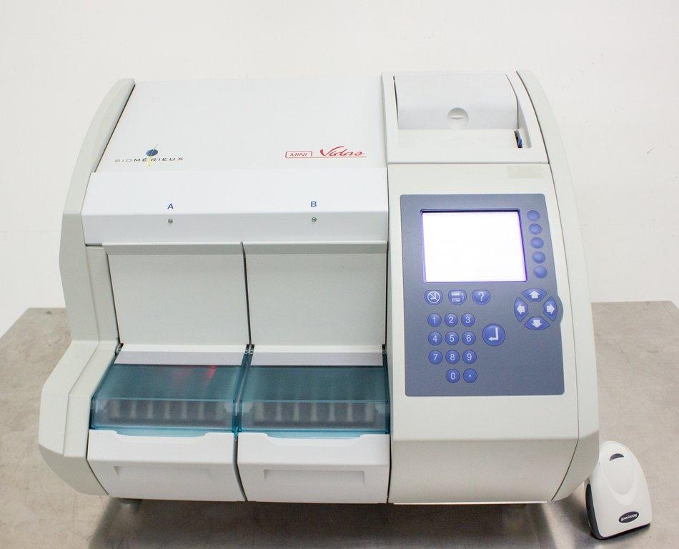 Biomerieux Mini Vidas Immunoassay Analyzer 36 Tests/Hour, Powers On, 100 Params