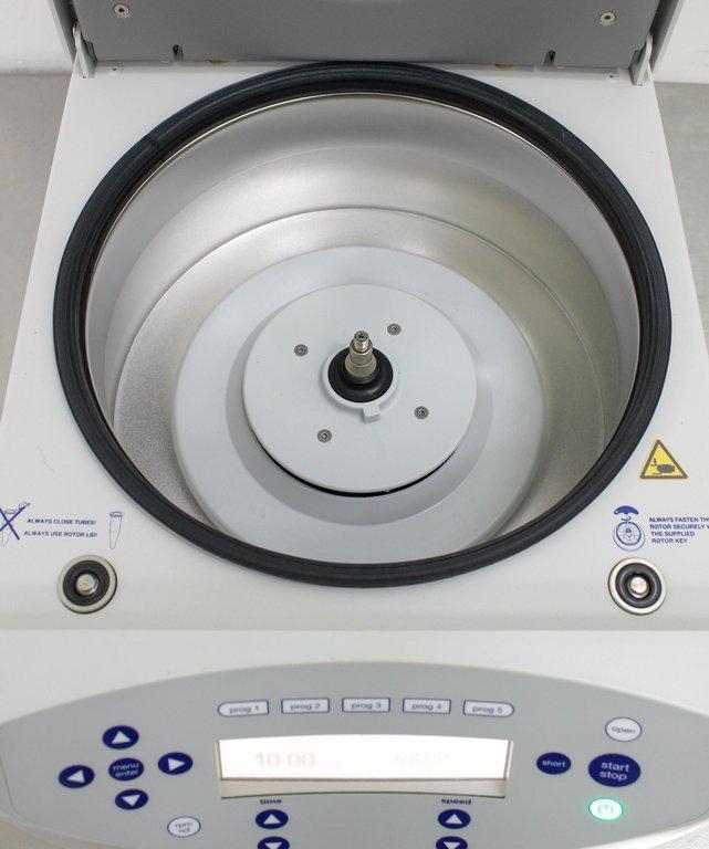 Eppendorf 5430 Centrifuge Benchtop Microcentrifuge 120V 50/60Hz No Refrigeration