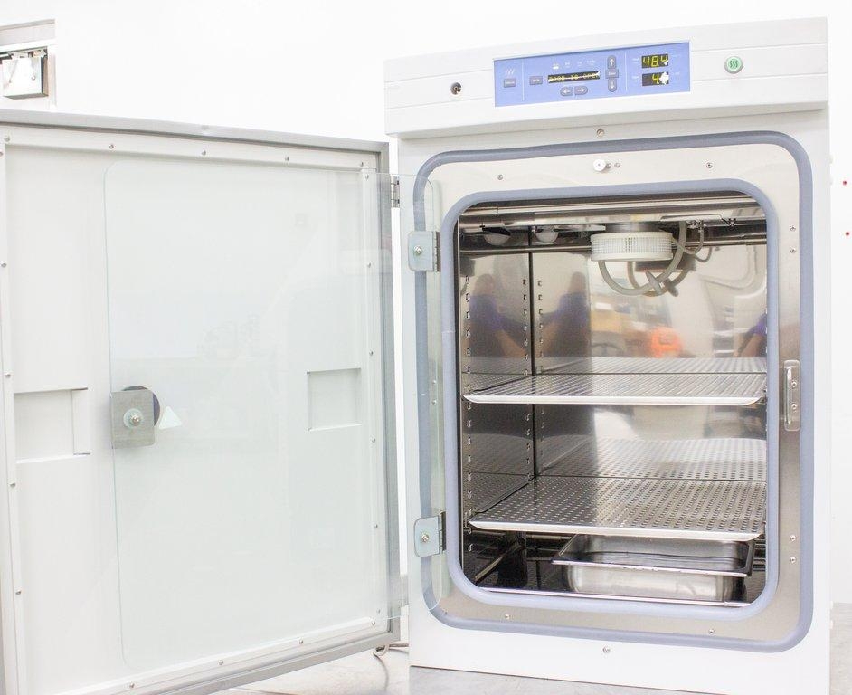 Thermo Forma Steri Cycle 370 CO2 Incubator 184L Direct Heat 50Hz/60Hz