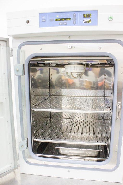 Thermo Forma Steri Cycle 370 CO2 Incubator 184L Direct Heat 50Hz/60Hz