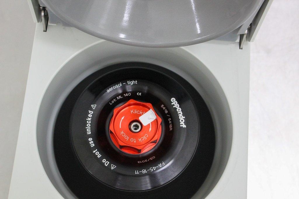 Eppendorf 5418 Microcentrifuge Benchtop Centrifuge 14000 RPM Rotor Incl 120V