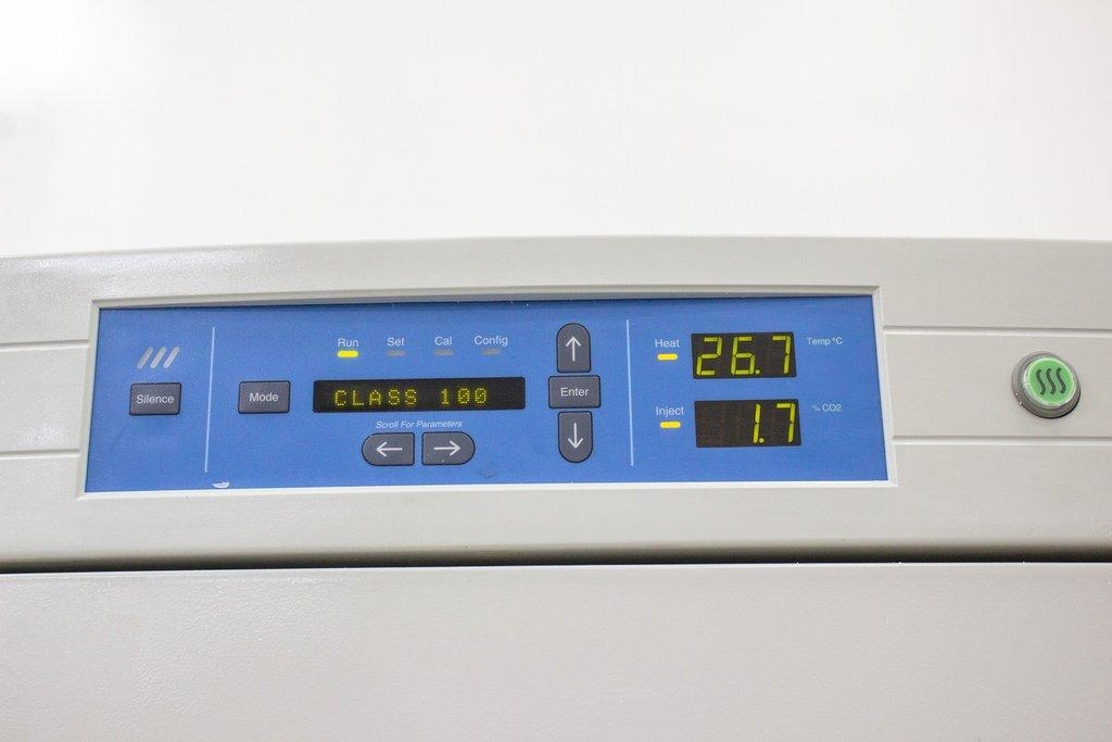 Thermo Forma 370 CO2 Incubator 184L 50C HEPA Filtration Used