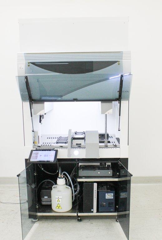 TECAN Instrument Fluent 480 Liquid Handling System with Computer & Software