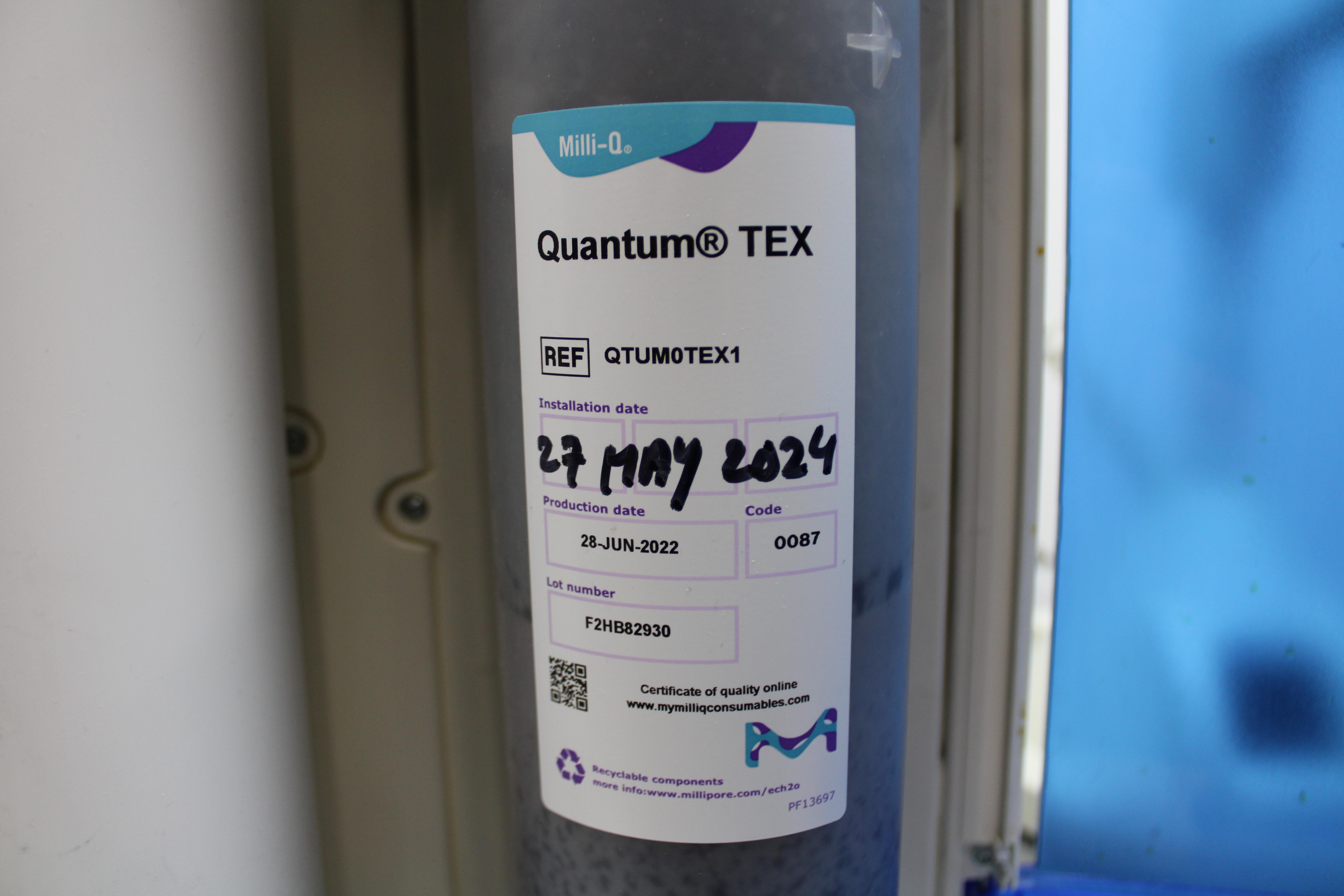 Milli-Q Milli-Q Advantage A10 Water Filtration System 100/230V Type I