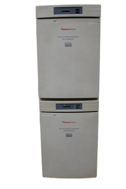 Thermo Forma Series II Water Jacketed CO2 Incubator - Outstanding CO2 & Temp Control