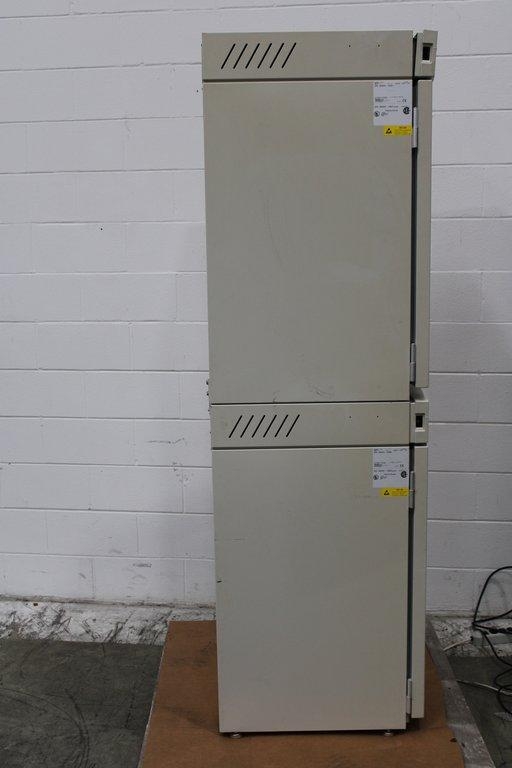 Thermo Forma Series II Water Jacketed CO2 Incubator - Outstanding CO2 & Temp Control