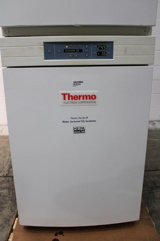 Thermo Forma Series II CO2 Incubator Model 3110 Advanced Temperature Control