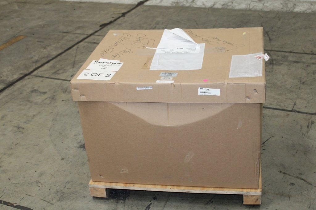 Parker SPECTRA30 Gas Generator for FT-IR Spectrometry CO2-Free 34 L/Min