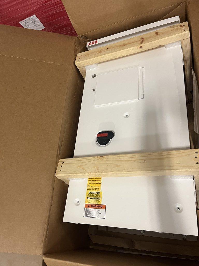 ABB ACH580 5HP AC Drive HVAC E-Clipse Bypass 7.6A 440-480V New Condition