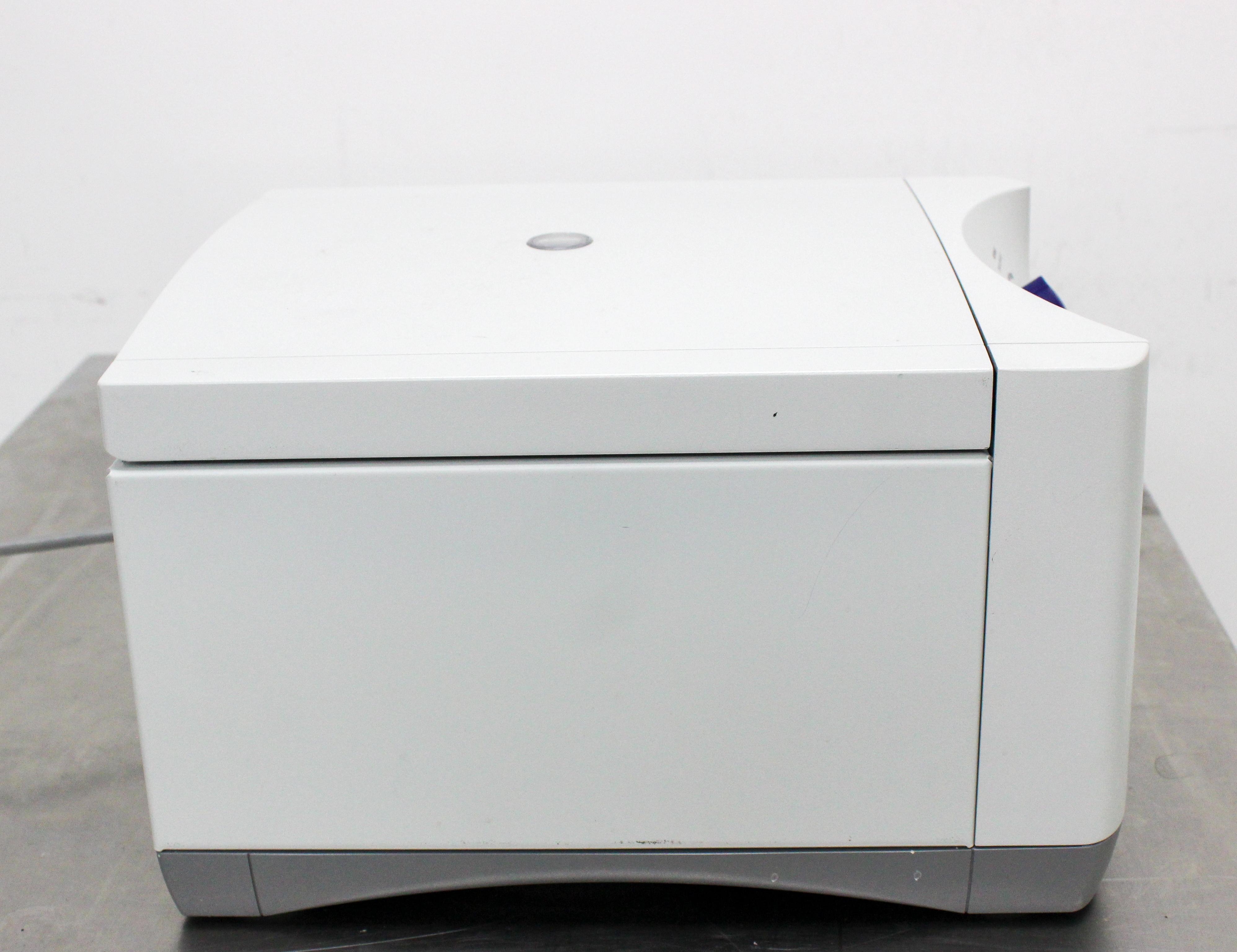 Eppendorf 5702 Benchtop Centrifuge 4400 RPM User-Friendly Compact Design