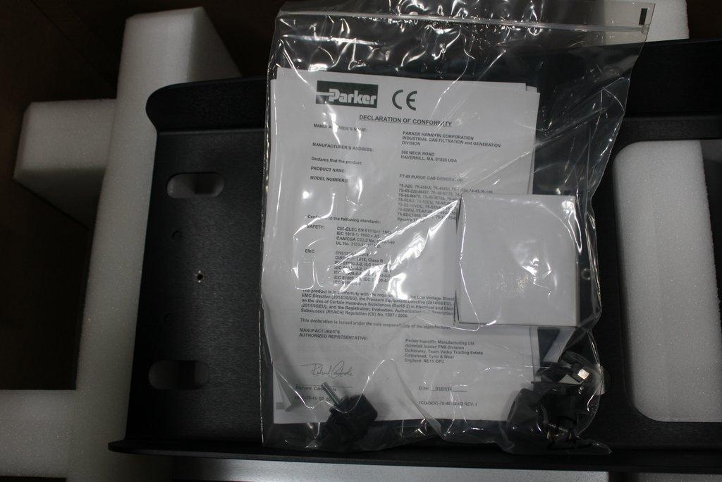 Parker SPECTRA30 Gas Generator for FT-IR Spectrometry CO2-Free 34 L/Min