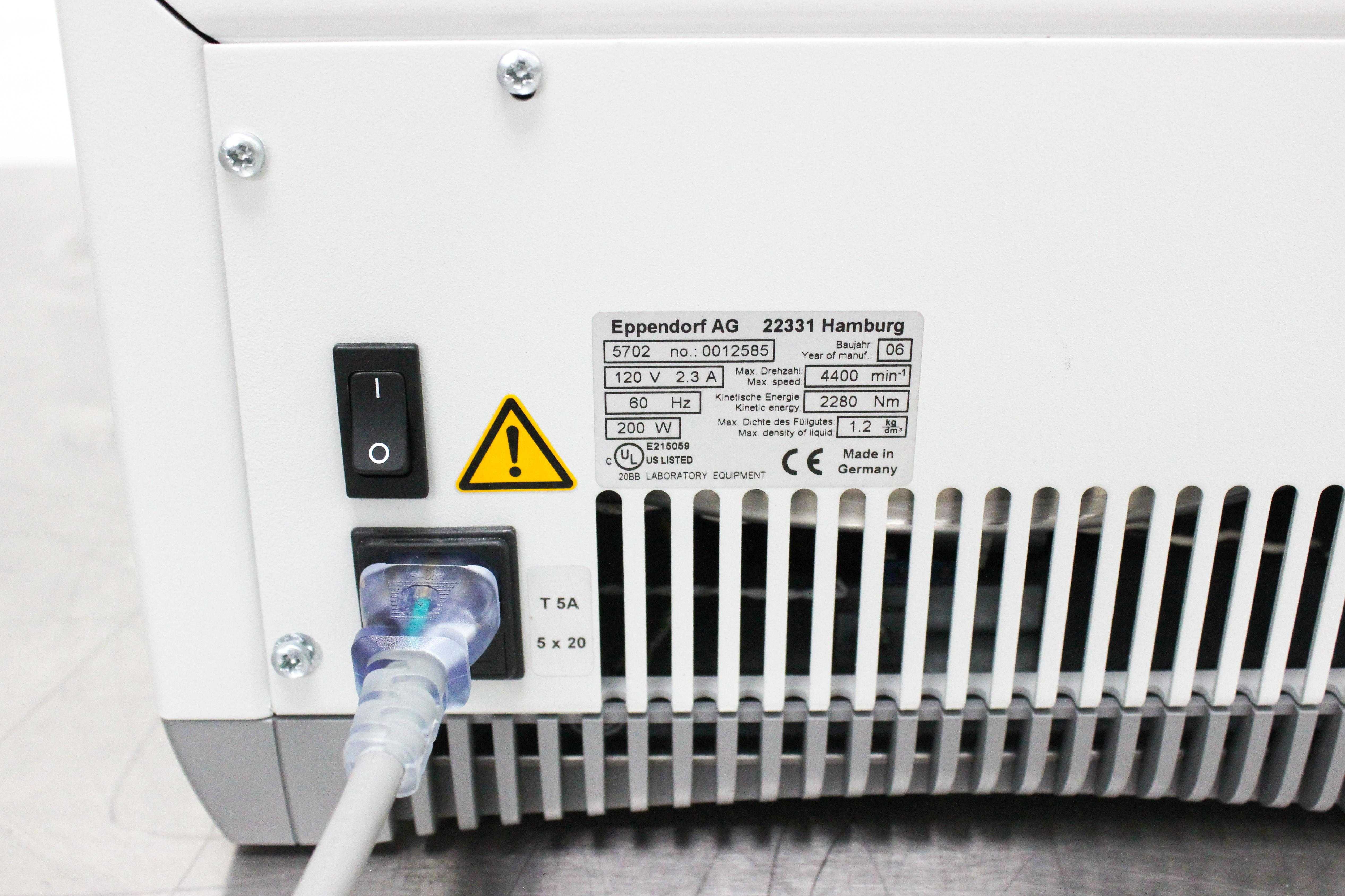 Eppendorf 5702 Benchtop Centrifuge 4400 RPM User-Friendly Compact Design