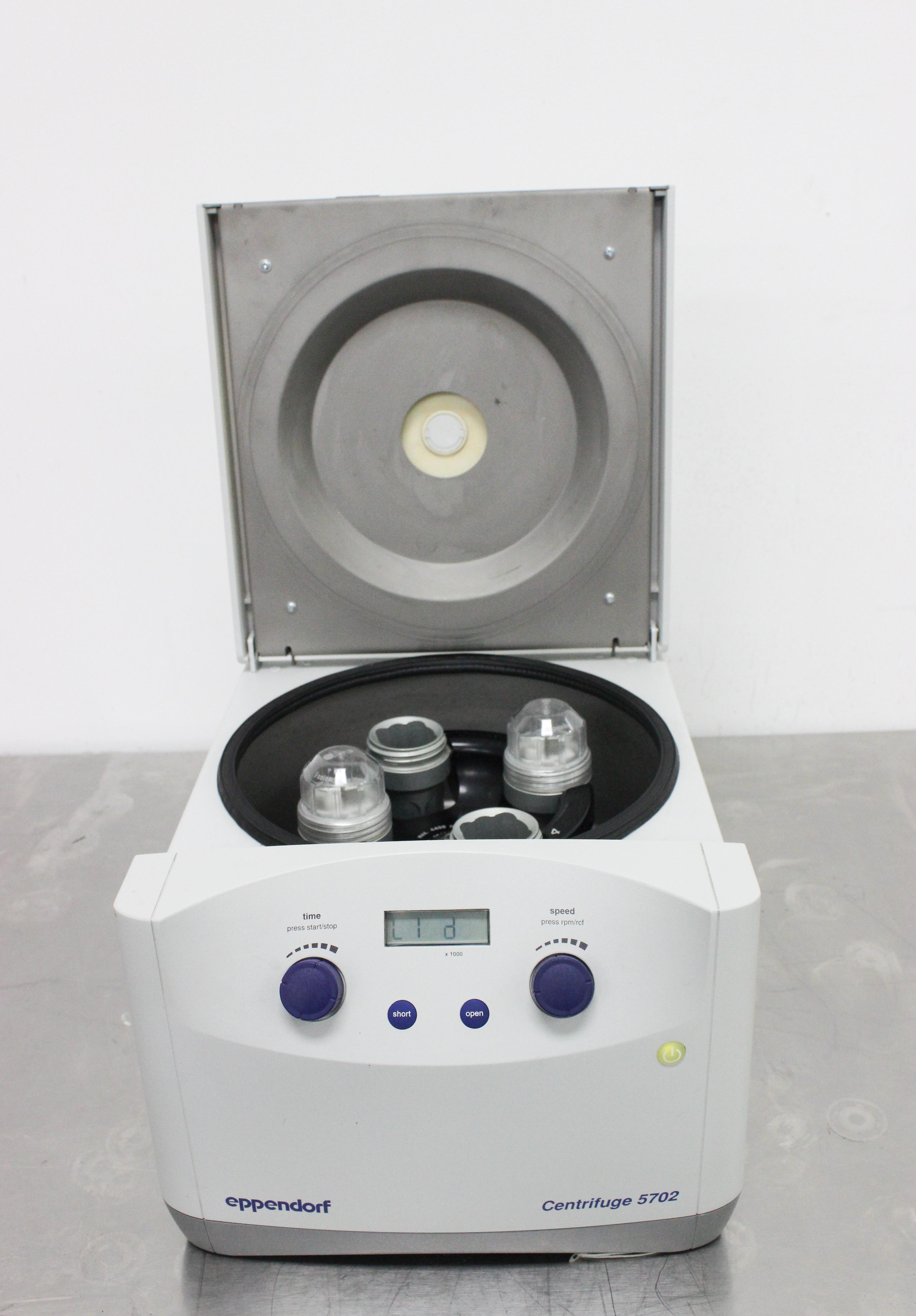 Eppendorf Centrifuge 5702 Benchtop Centrifuge 4,400 RPM Low-Speed Rotor