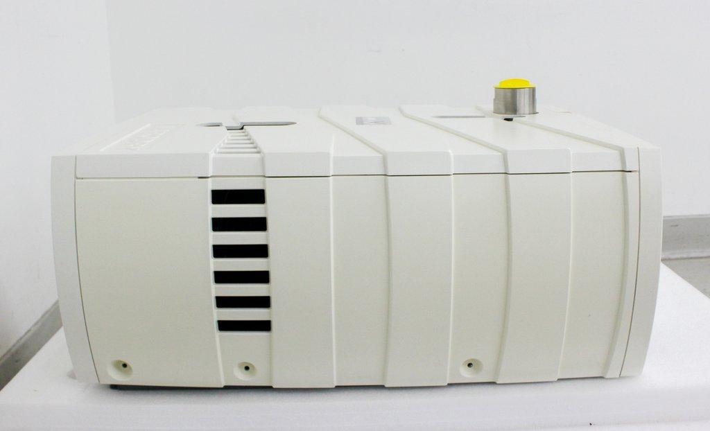 Leybold Varodry VD65 Vacuum Pump, Efficient, Dry, High Vapor Tolerance