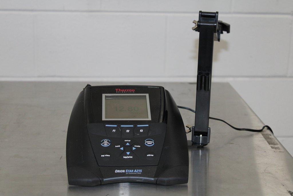 Thermo Orion Star A215 Benchtop Meter pH Conductivity 2 Channels USB Data 24V