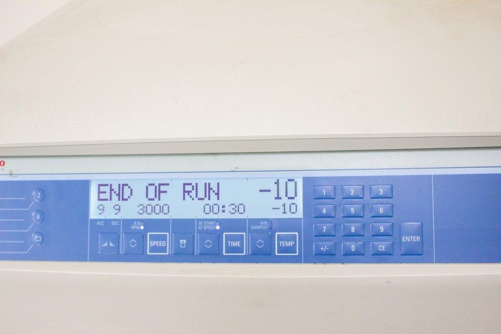 Thermo Sorvall Legend XTR Benchtop Centrifuge -10C, 15,200 RPM 3L Capacity