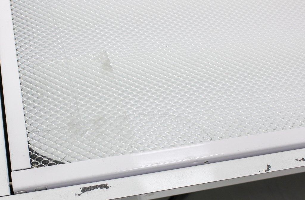 Indoor Ceiling Cool White Lamp Lights Set of 2 with Tested 120V VG Condition