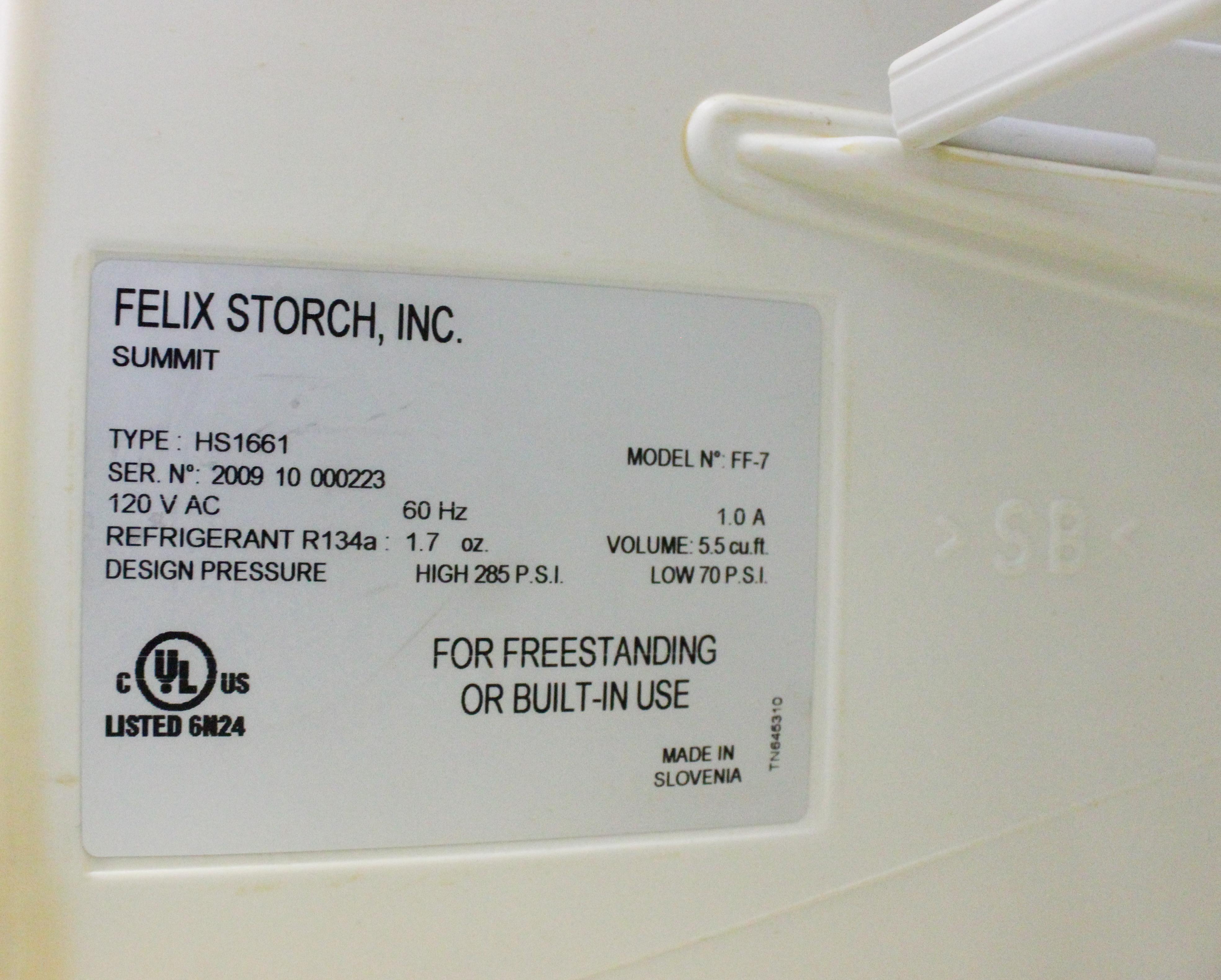 Summit FF-7 -4C Refrigerator Undercounter 5.5cuft 100% CFC Free Automatic