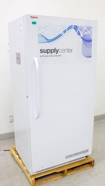 Thermo Scientific 20LREETSA Lab Refrigerator 1°C to 12°C 566L Capacity