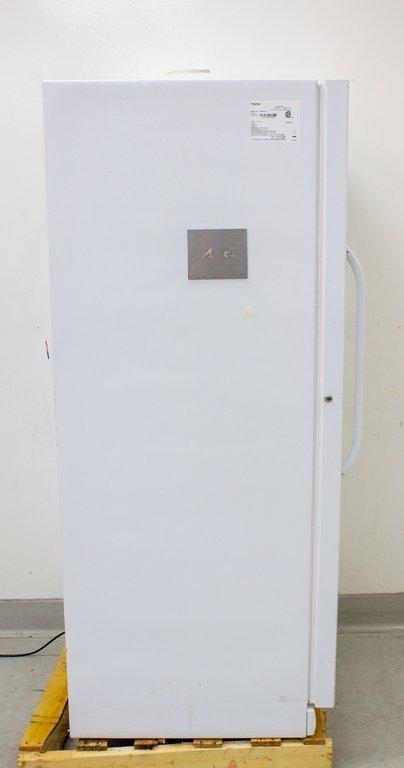 Thermo Scientific 20LREETSA Lab Refrigerator 1°C to 12°C 566L Capacity