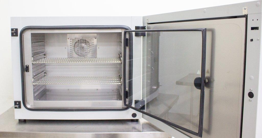 Binder KT 115 Refrigerated Incubator, 4-100C, Peltier Technology, 102L
