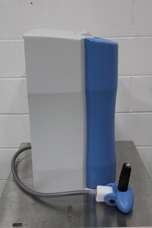 Thermo Barnstead GenPure Water Purification System UV-TOC 18.2 MΩ·cm