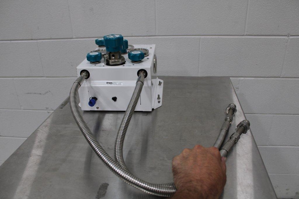 Airgas Automatic Changeover Module Y13CP145DRD for Uninterrupted Gas Flow
