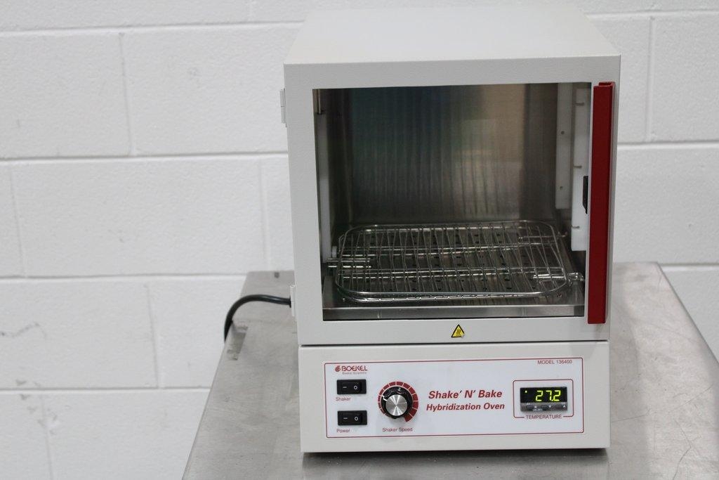Boekel Shake N Bake Model 136400 Rocking Hybridization Oven with Shelves