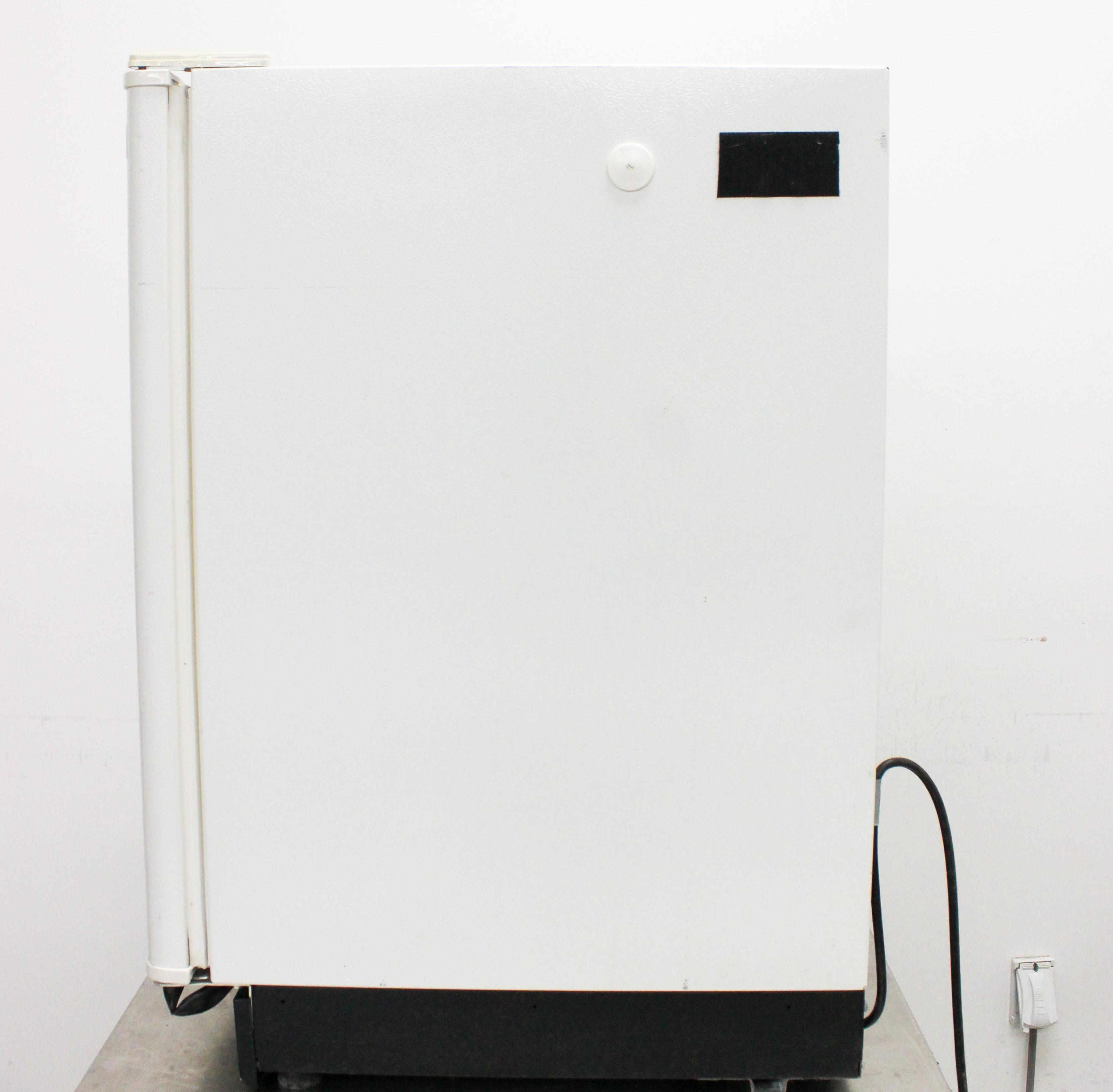 VWR/Sanyo SF-L6111W Freezer Cold Storage -15°C to -25°C 5.4 Cu Ft Capacity