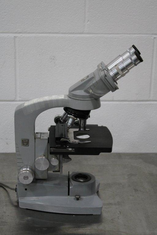 American Optical Spencer Model 650 Compound Microscope 40x-1000x Magnification