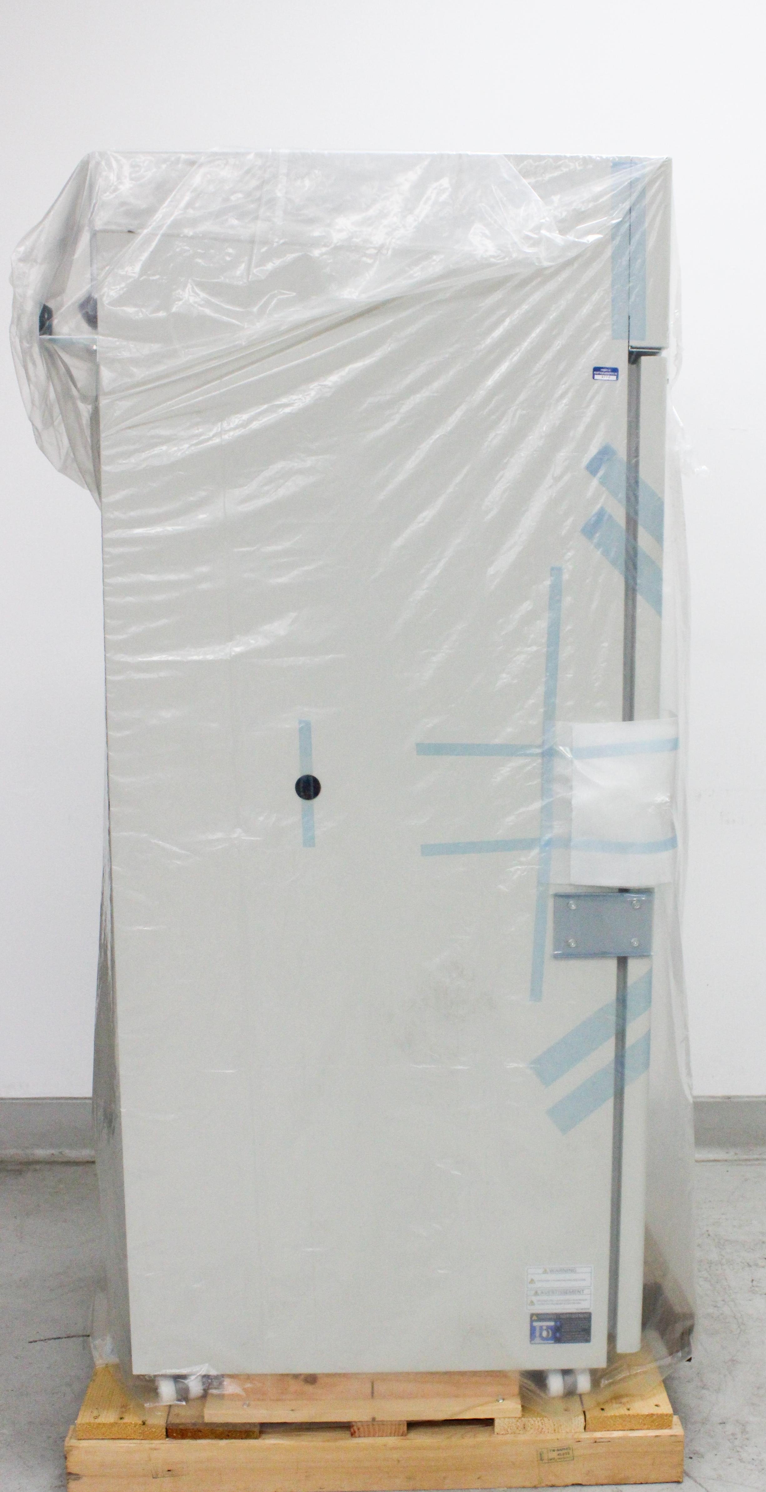 Panasonic MDF-U731M-PA Ultra Low Freezer -30C New Scratch and Dent