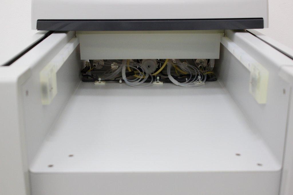 Distek Evolution 4300 Dissolution Sampler Chemistry System Fair Condition