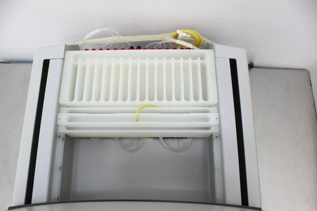 Distek Evolution 4300 Dissolution Sampler Chemistry System Fair Condition