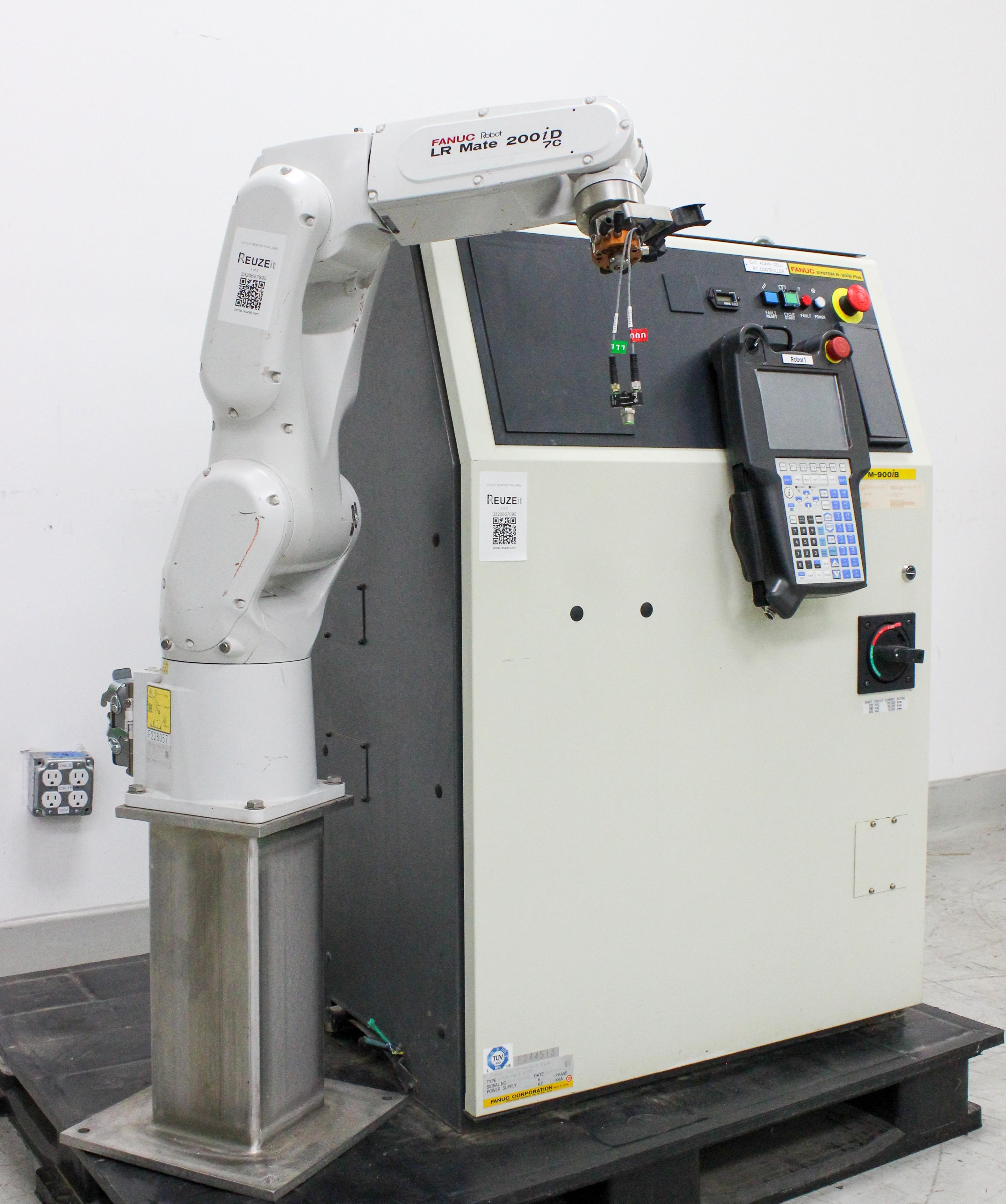Fanuc LR Mate 200iD 7C Robot Arm Controller Cleanroom Food Applications