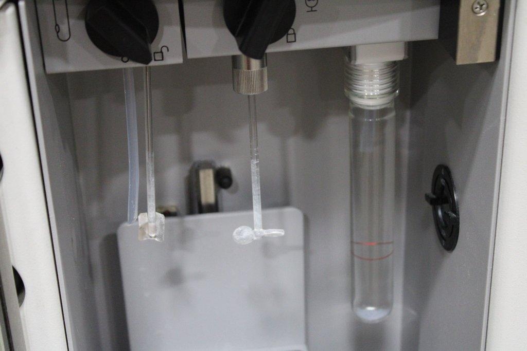 Beckman Coulter Multisizer 3 Particle Counter for Pharmaceuticals & Polymers