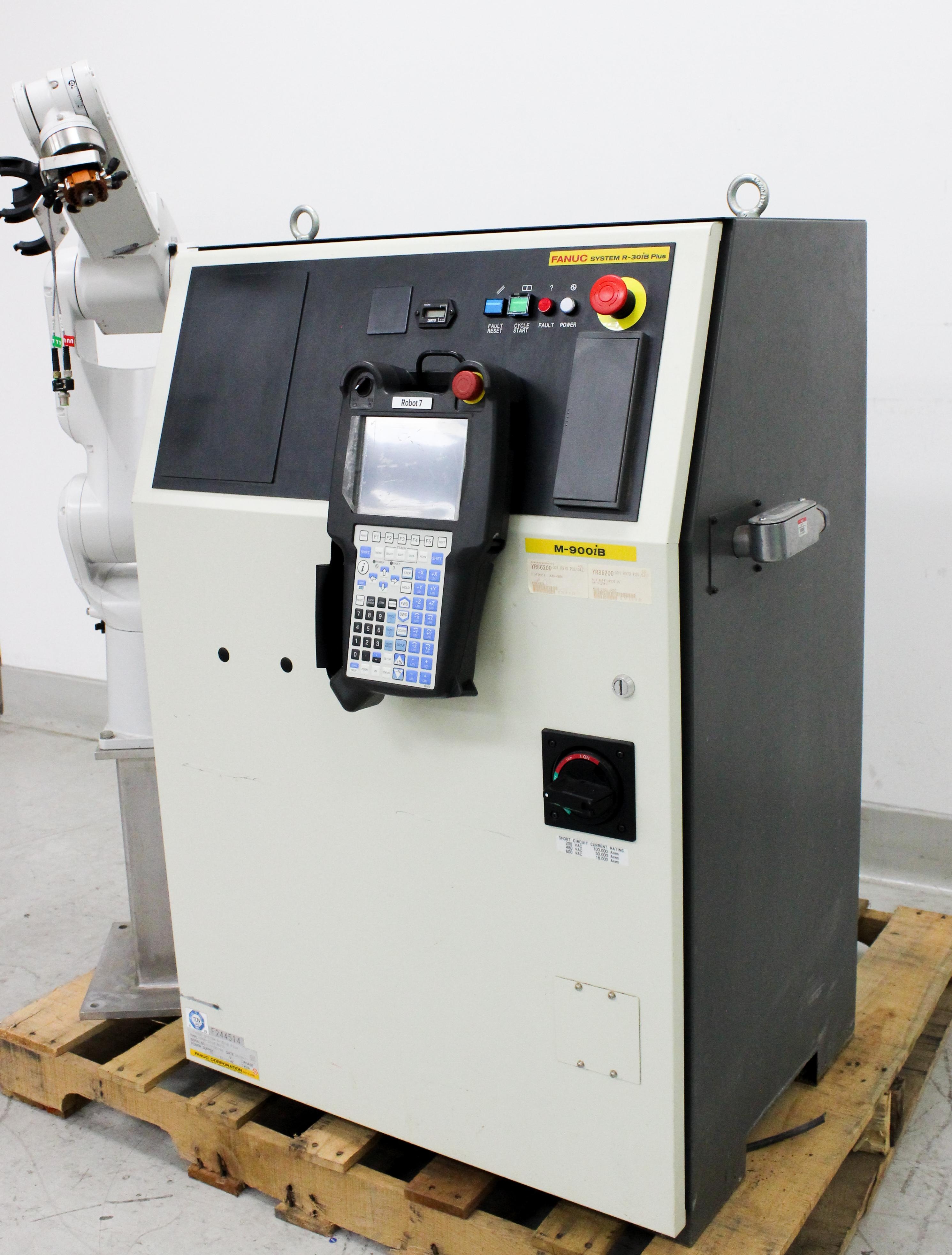 Fanuc LR Mate 200iD 7C Robot Arm Clean Room IP67 7kg Payload 717mm Reach