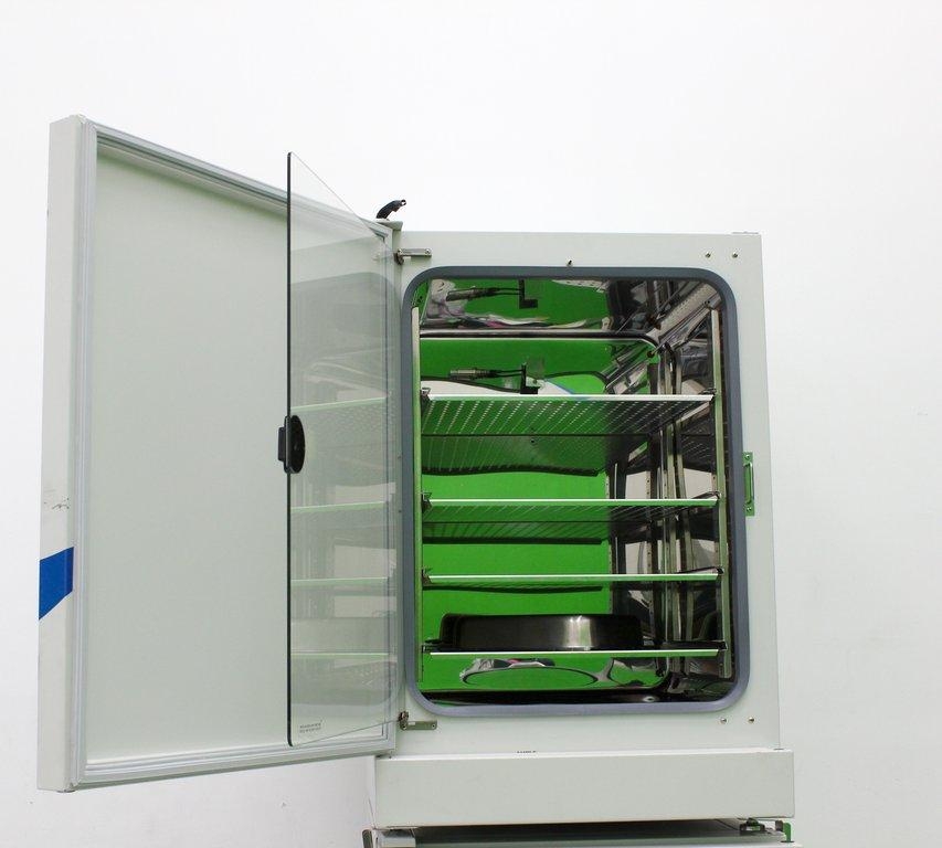 NuAire NU-5820 CO2 Incubator Direct Heat 120V Incubator Good Condition 2016