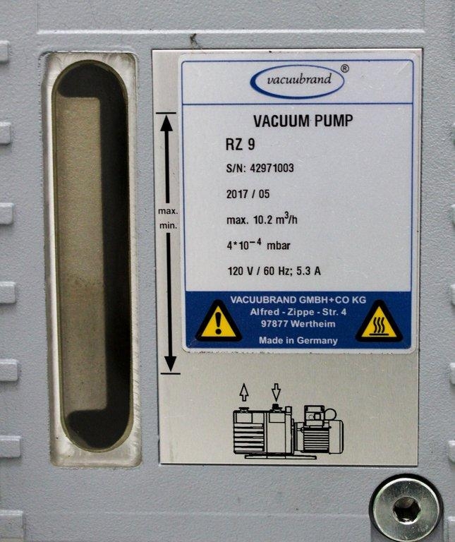 Vacuubrand RZ 9 Vacuum Pump for Laboratory Applications - VG Condition