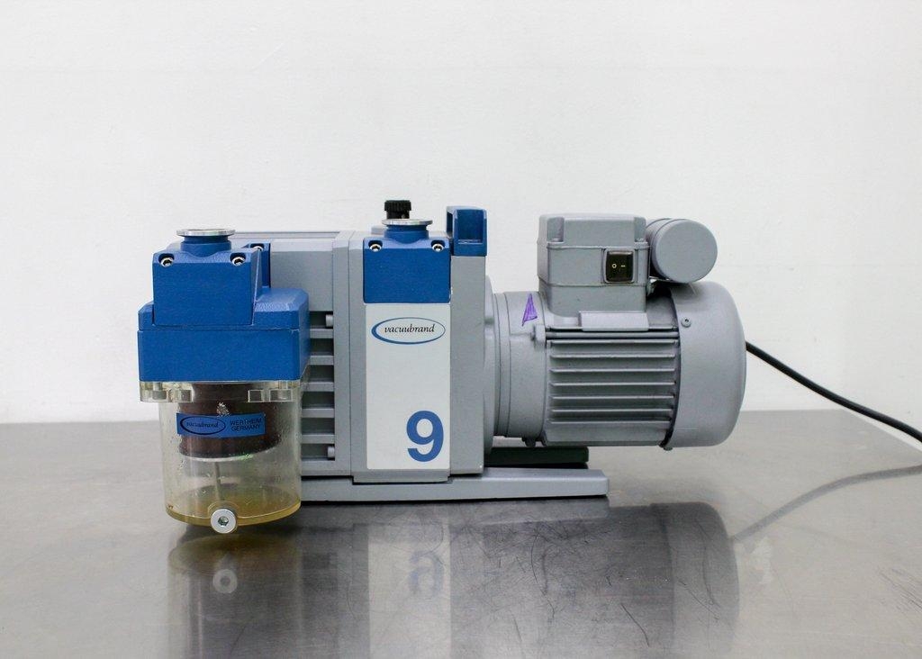 Vacuubrand RZ 9 Vacuum Pump for Laboratory Applications - VG Condition