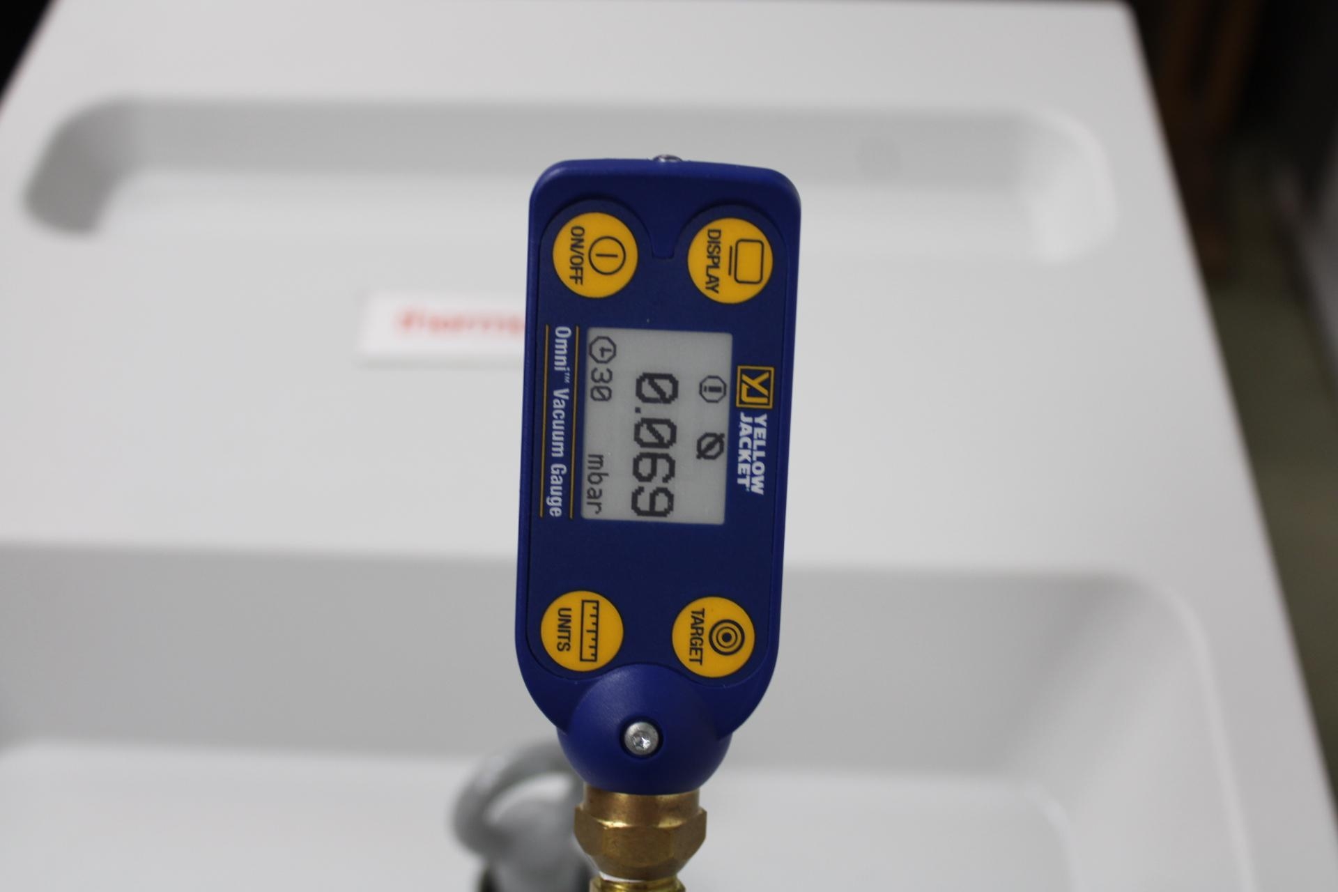 Agilent X3702 64100 Vacuum Pump for LC/MS with Quiet Operation