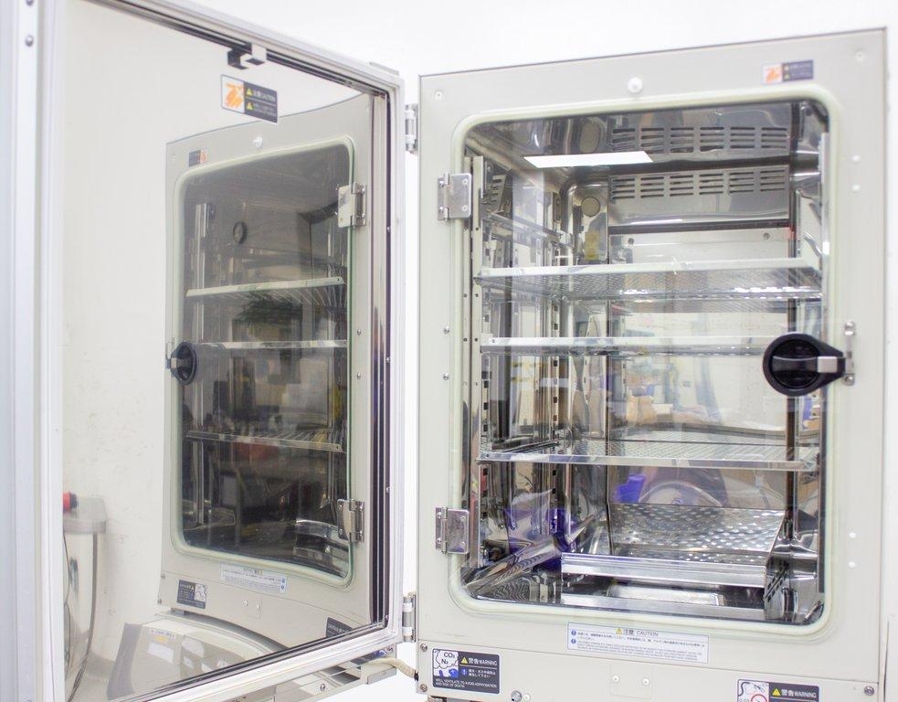 Sanyo MCO-19AIC CO2 Incubator 170L Direct Heat Antibacterial Interior