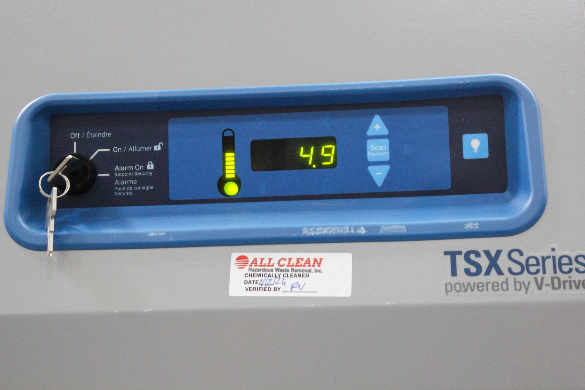 Thermo TSX5005CA Refrigerator 4.7C Preowned
